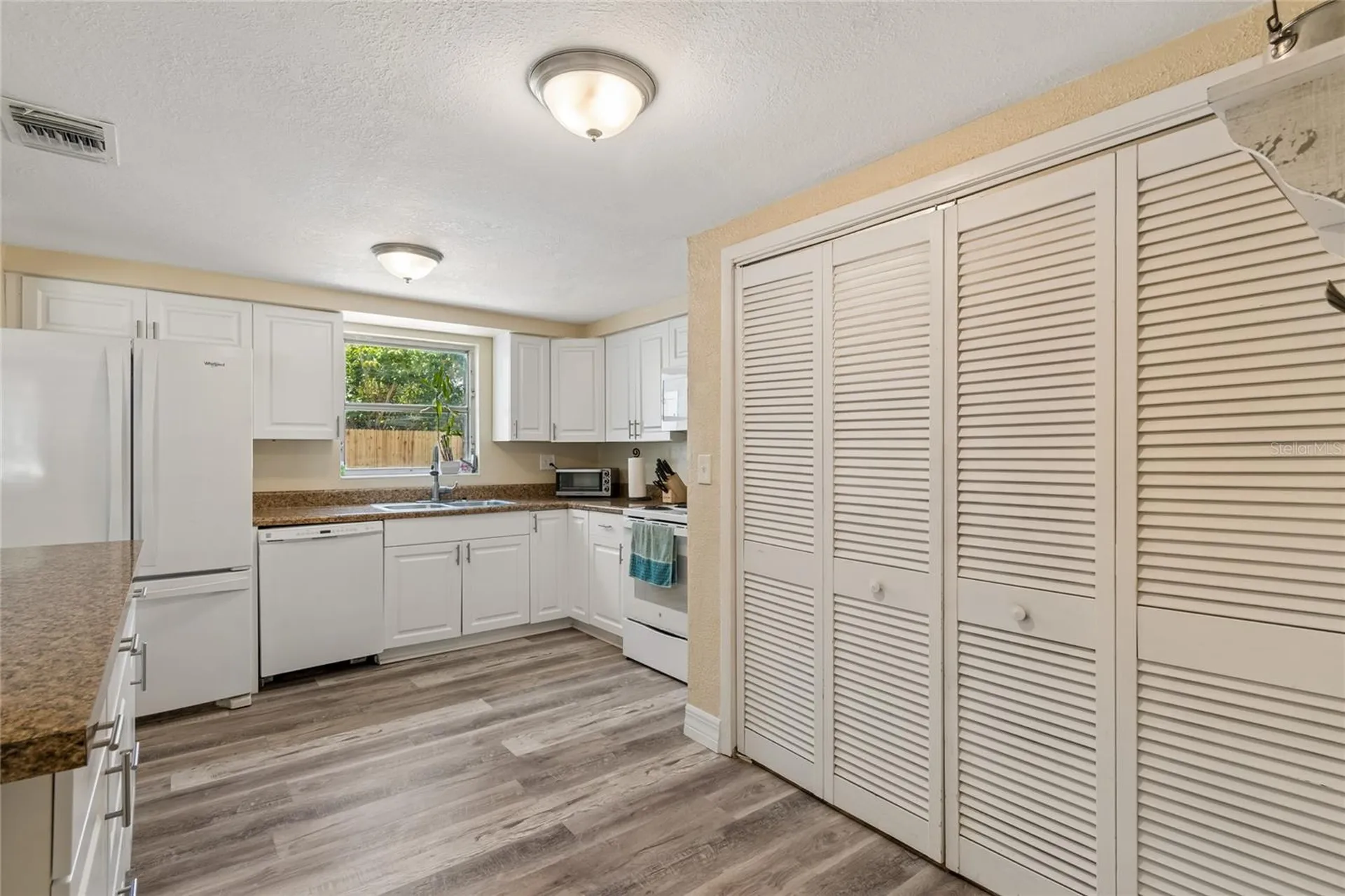 111 W Grapefruit Circle Clearwater FL 33763