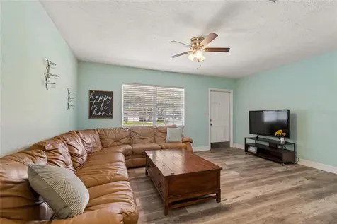 111 W Grapefruit Circle Clearwater FL 33763
