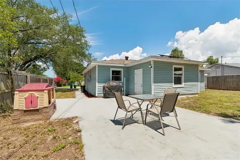 111 W Grapefruit Circle Clearwater FL 33763