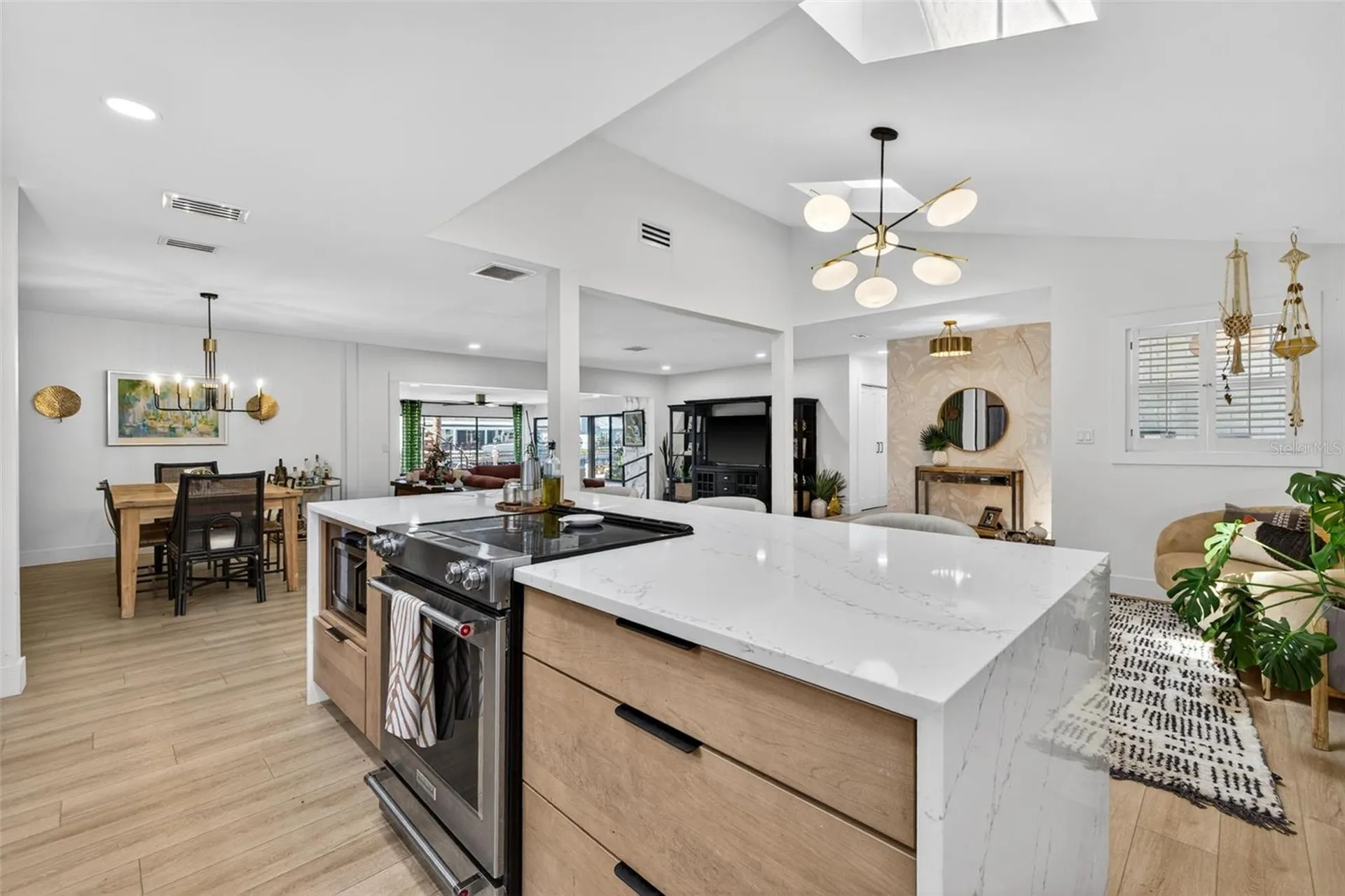 8450 Flagstone Drive Tampa FL 33615
