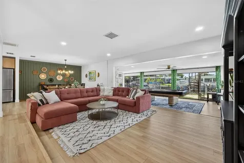8450 Flagstone Drive Tampa FL 33615