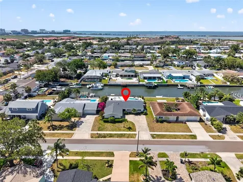 8450 Flagstone Drive Tampa FL 33615