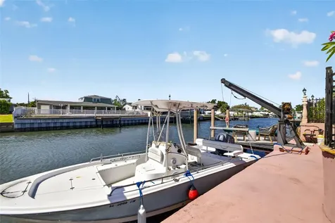 8450 Flagstone Drive Tampa FL 33615