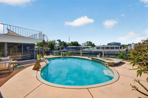 8450 Flagstone Drive Tampa FL 33615