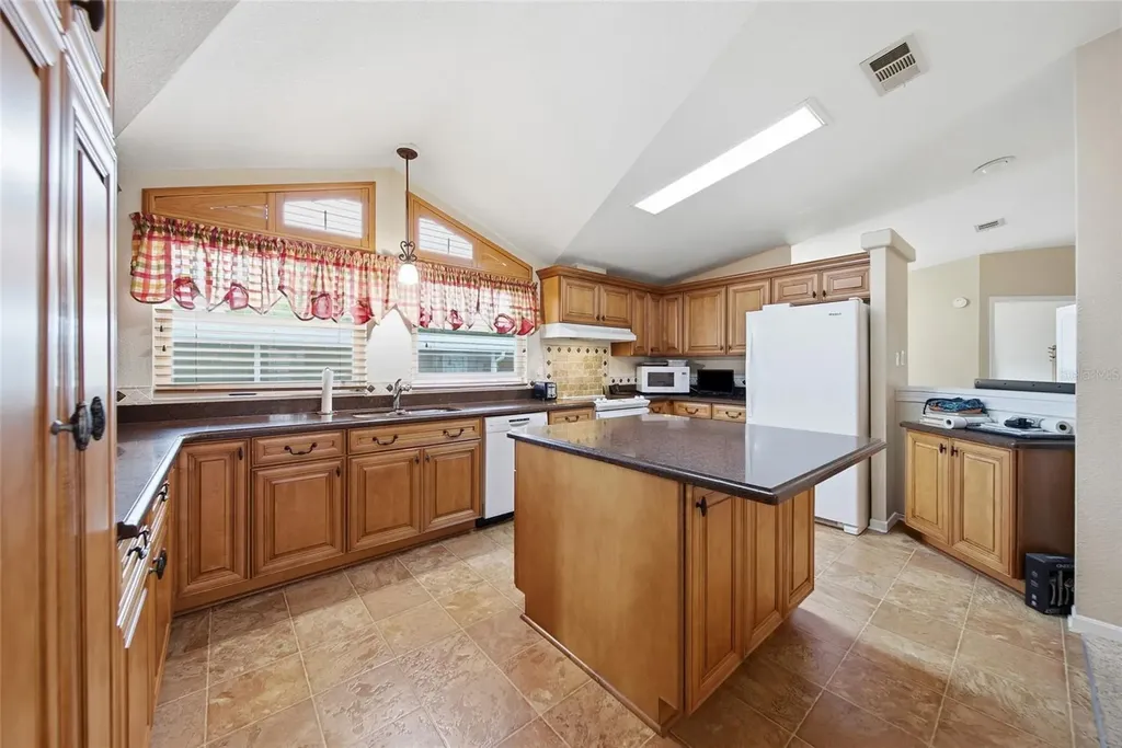 8401 Weatherford Avenue Brooksville FL 34613