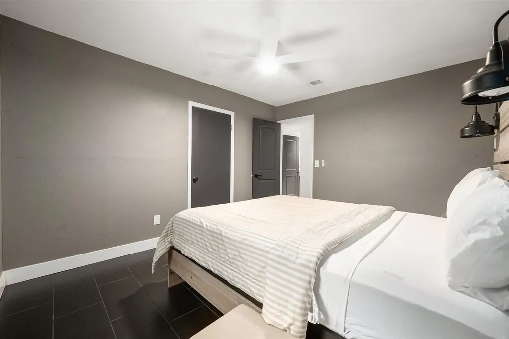 1214 NW 55th Terrace Gainesville FL 32605