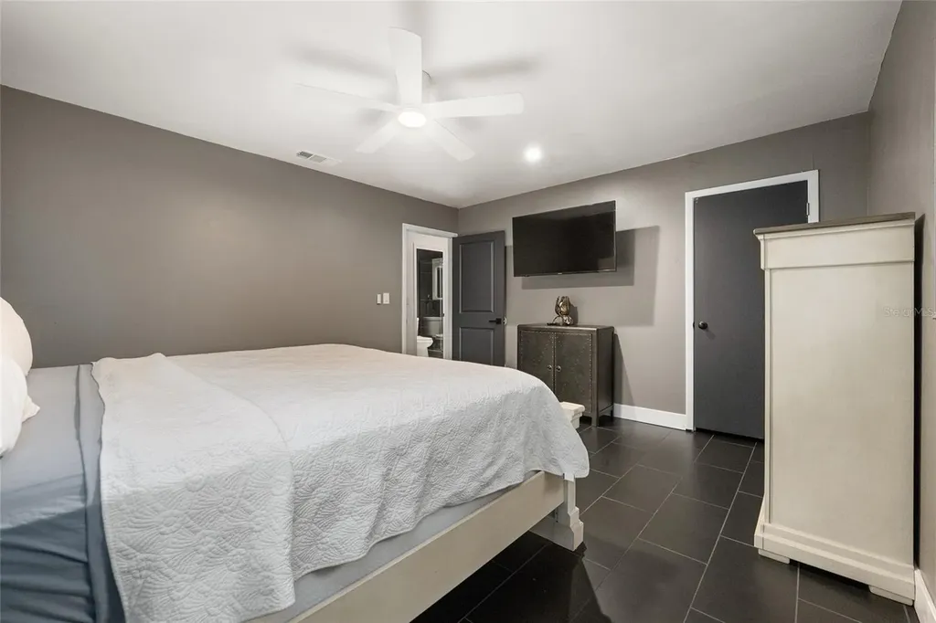1214 NW 55th Terrace Gainesville FL 32605