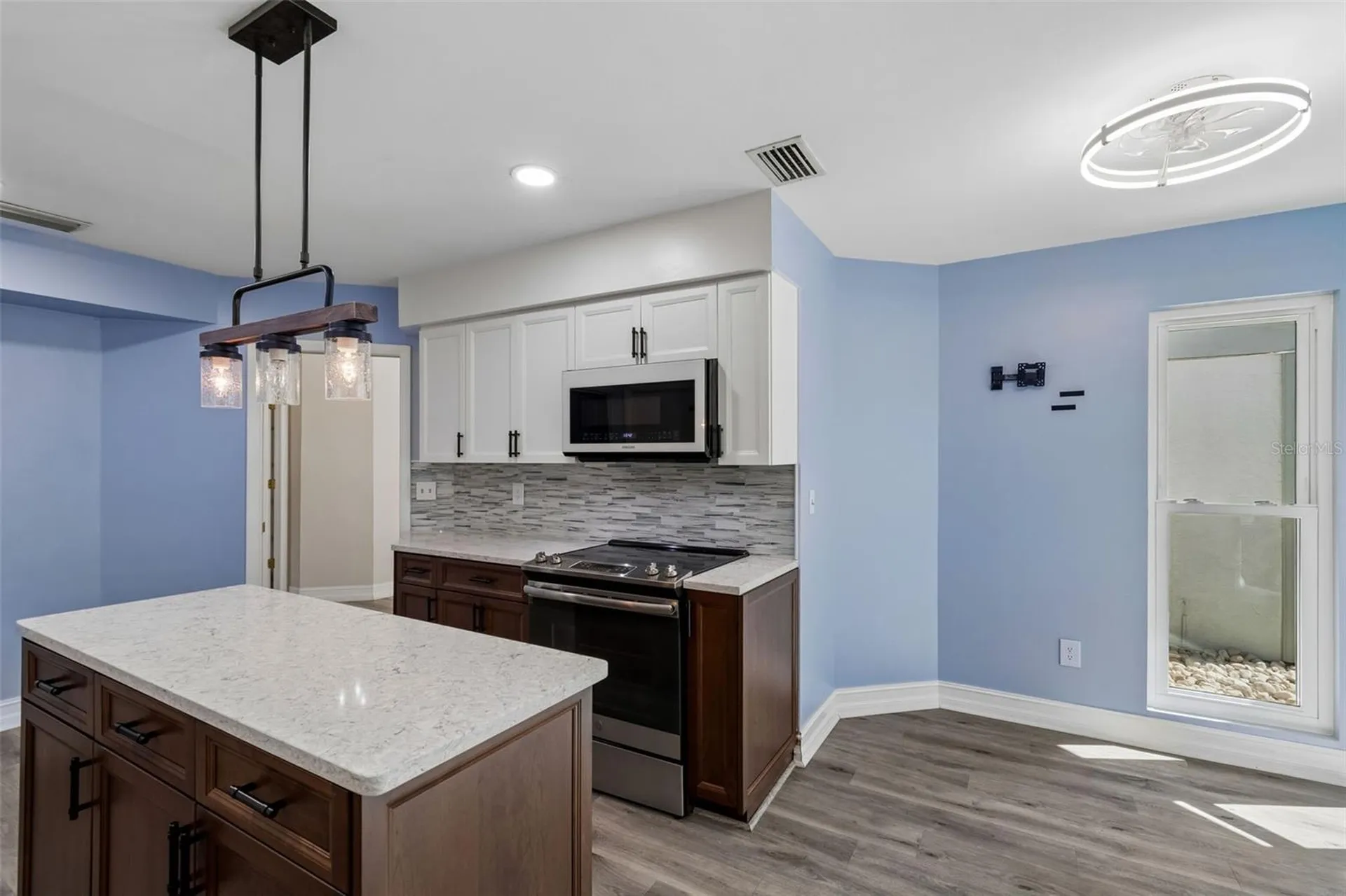 14675 Village Glen Circle Tampa FL 33618