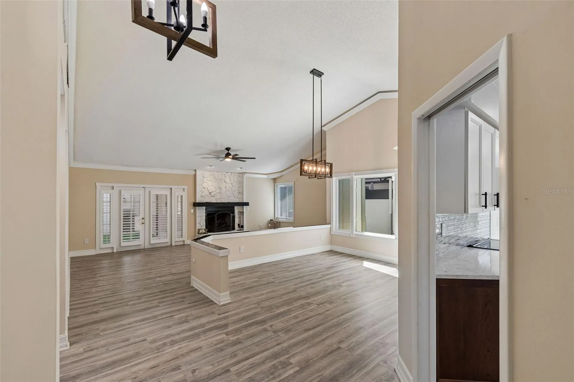 14675 Village Glen Circle Tampa FL 33618
