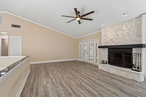 14675 Village Glen Circle Tampa FL 33618