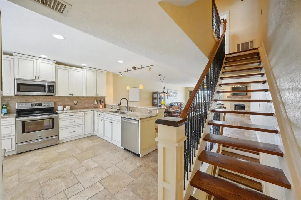 637 Pinellas Bayway Tierra Verde FL 33715