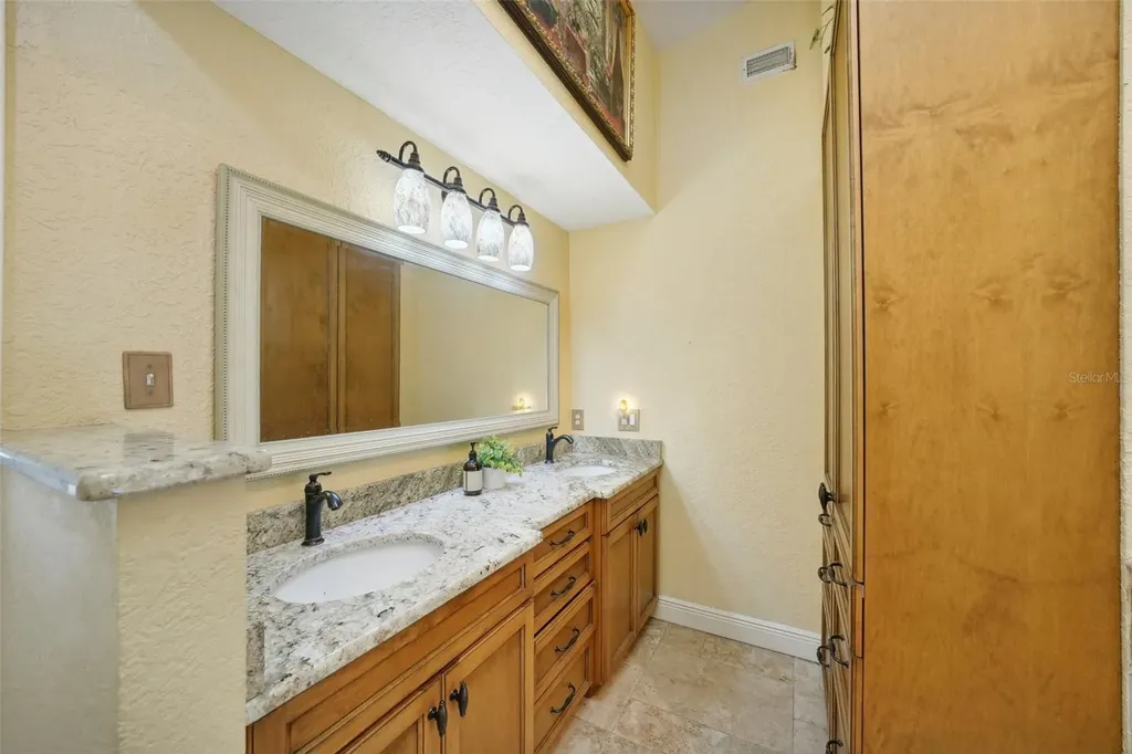 637 Pinellas Bayway Tierra Verde FL 33715