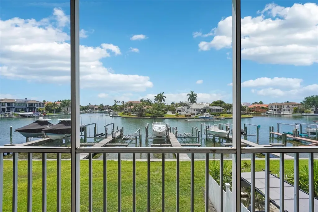 637 Pinellas Bayway Tierra Verde FL 33715