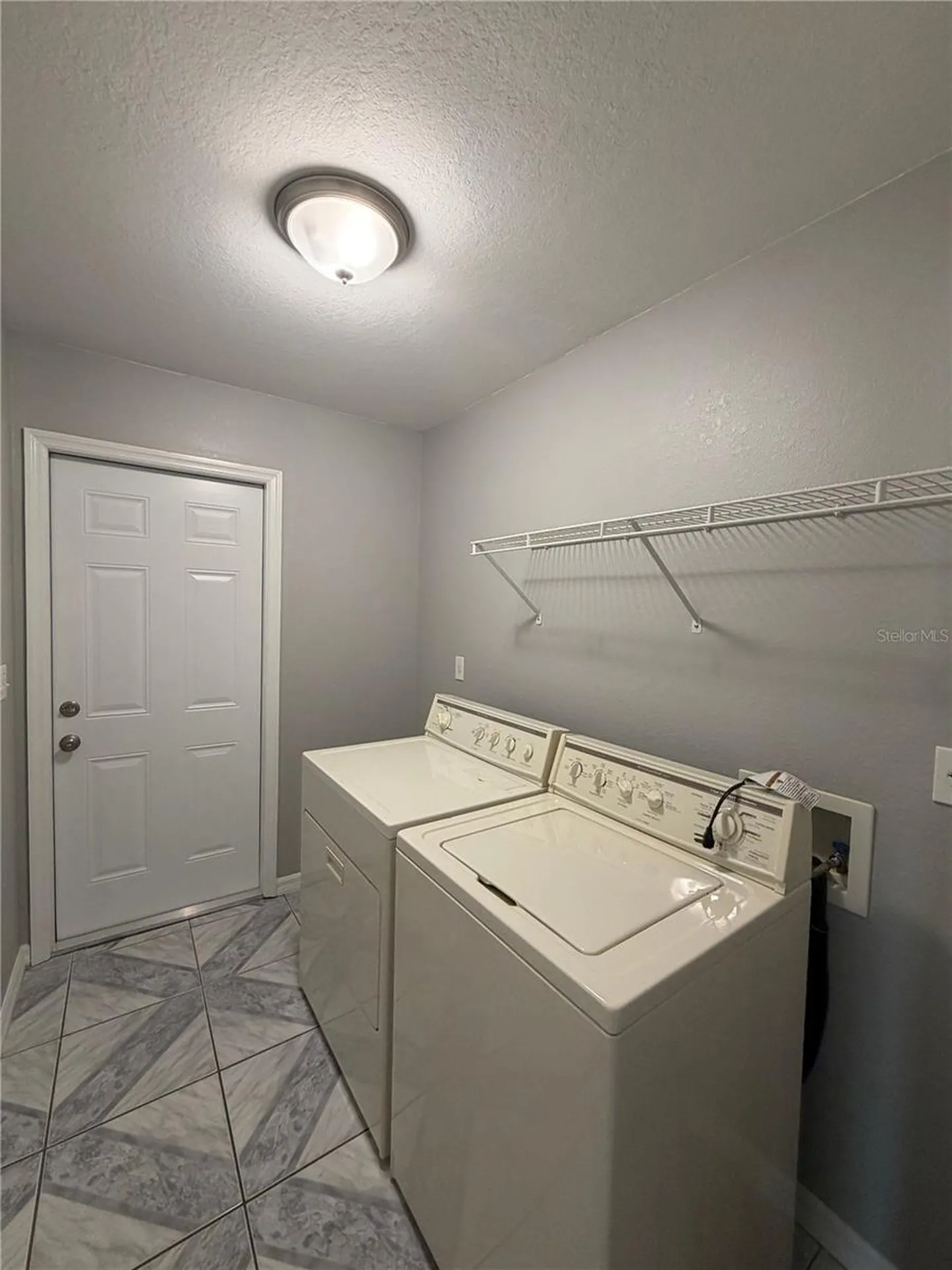 7750 SE 150 Avenue Morriston FL 32668