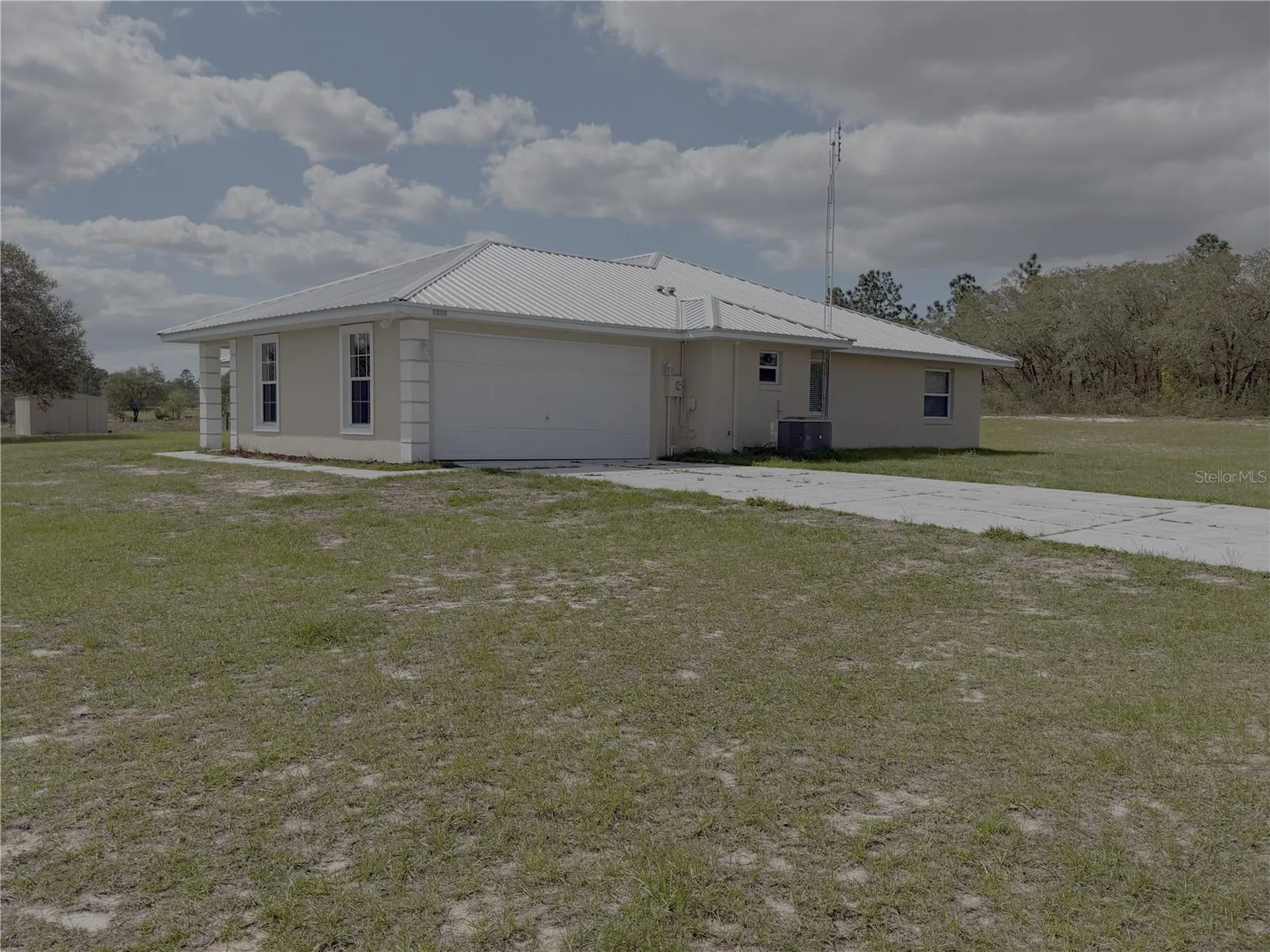 7750 SE 150 Avenue Morriston FL 32668