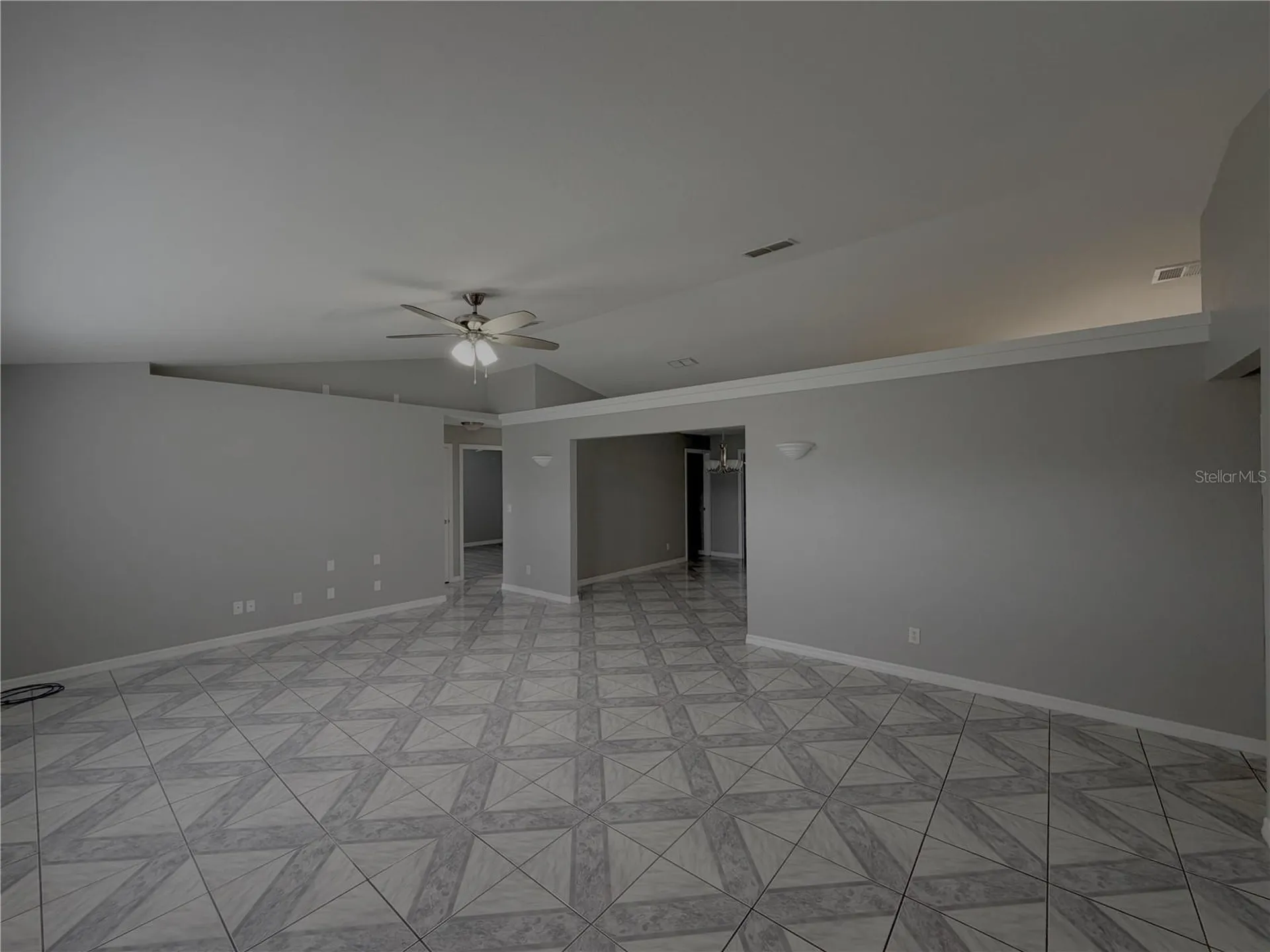 7750 SE 150 Avenue Morriston FL 32668