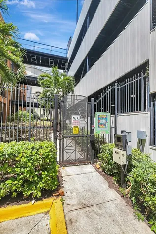 1810 E Palm Avenue Tampa FL 33605