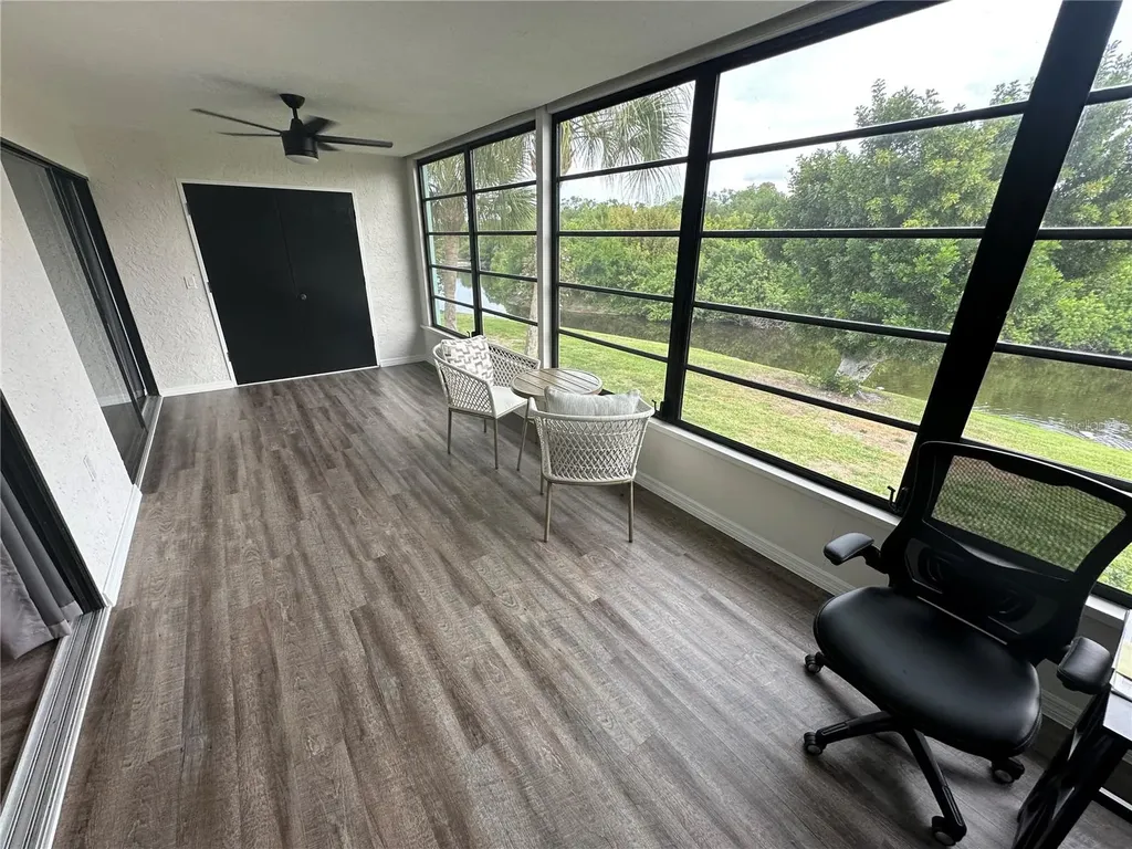 619 Spring Lakes Boulevard Bradenton FL 34210
