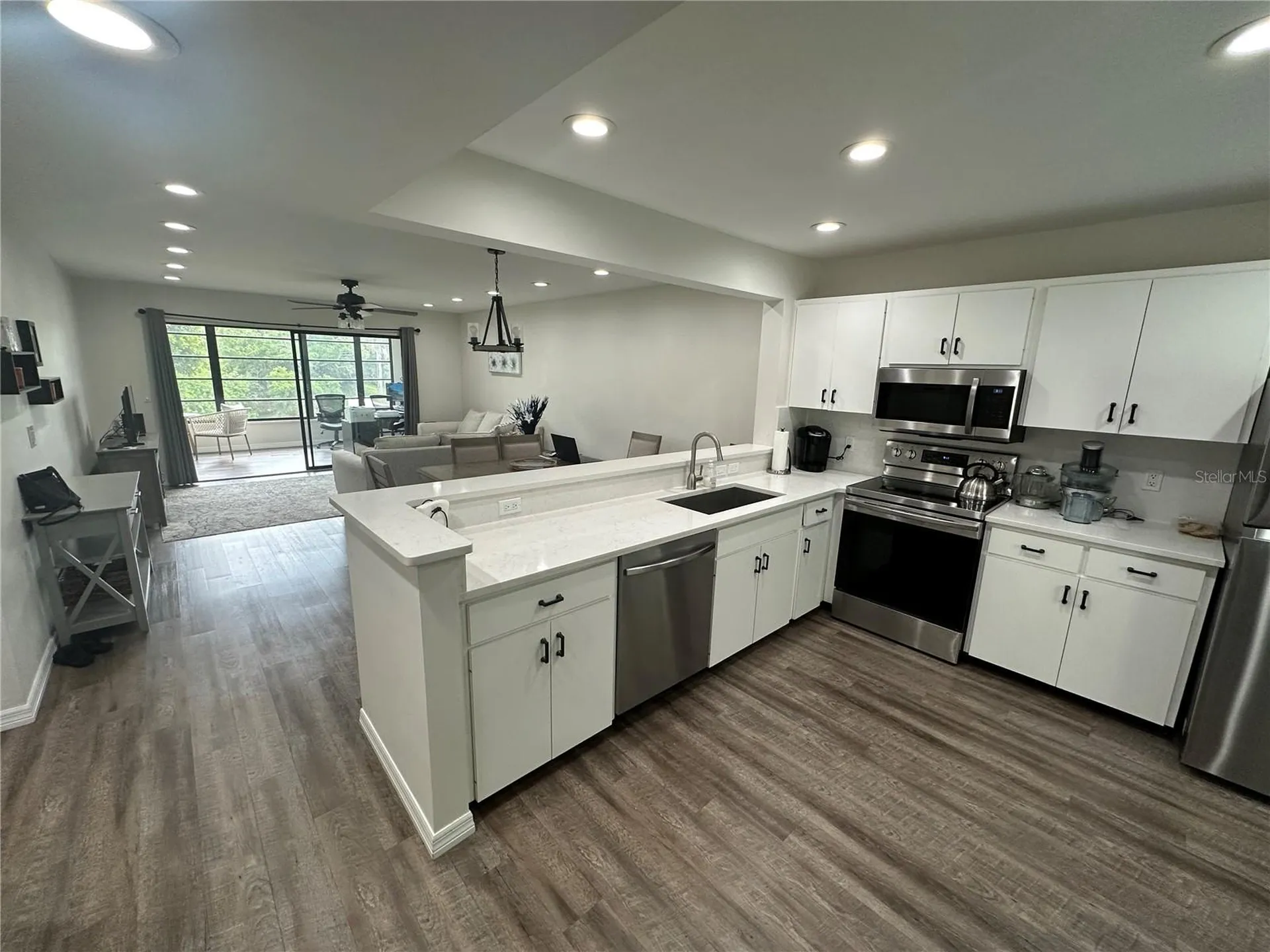 619 Spring Lakes Boulevard Bradenton FL 34210
