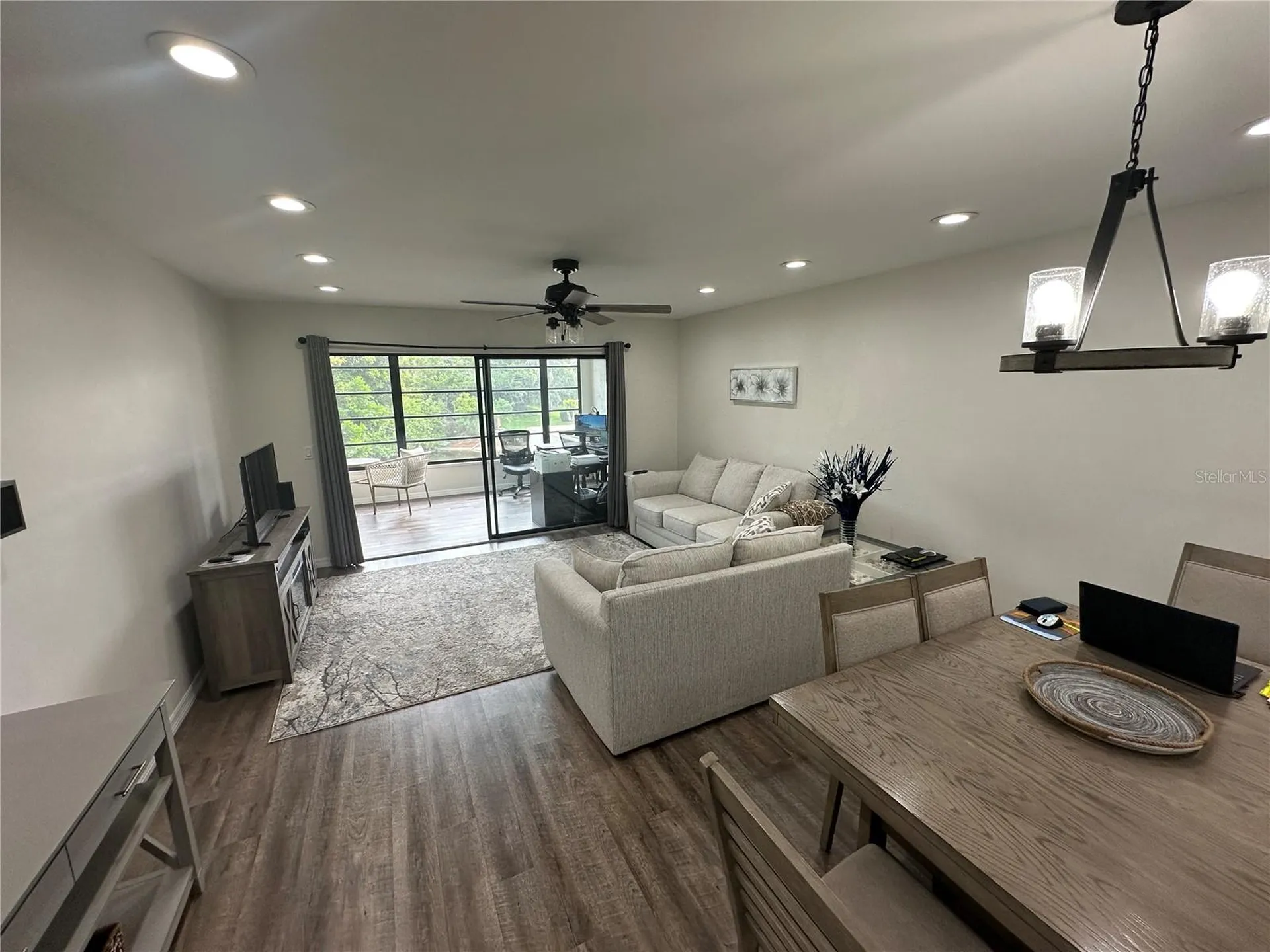 619 Spring Lakes Boulevard Bradenton FL 34210