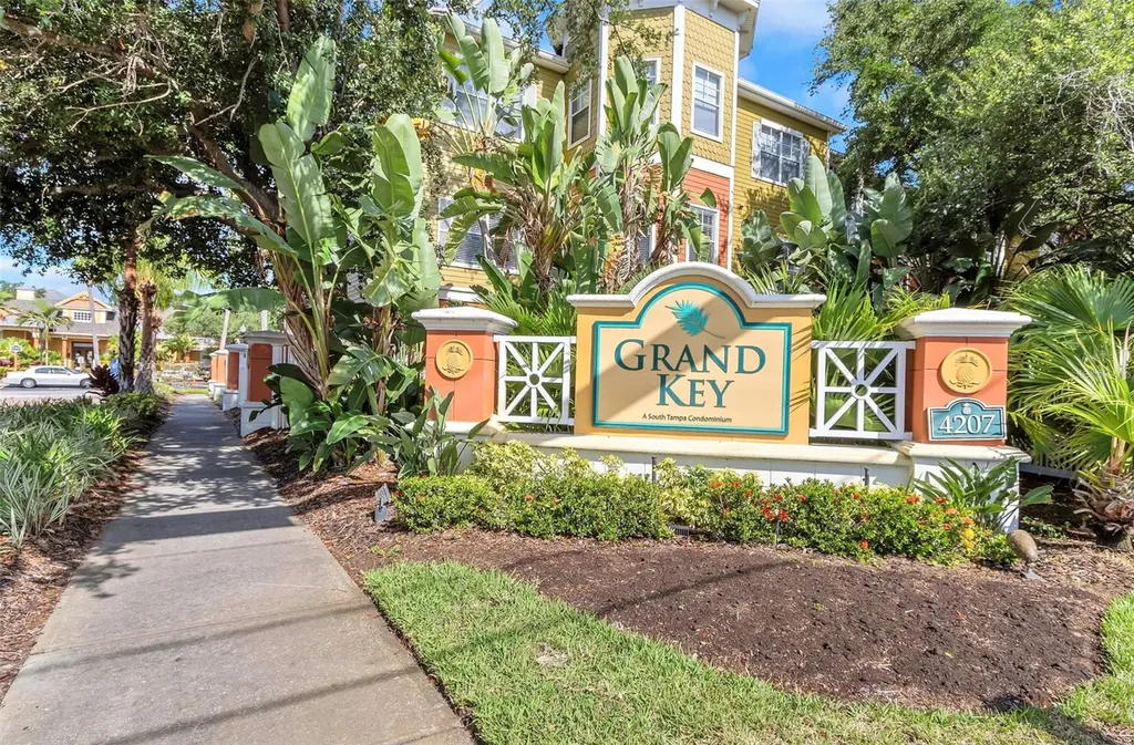 4207 S Dale Mabry Highway Tampa FL 33611