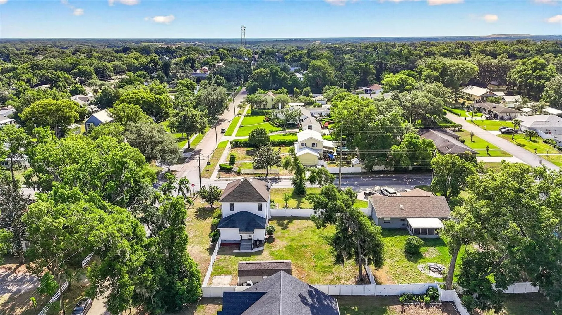 14107 17th Street Dade City FL 33525