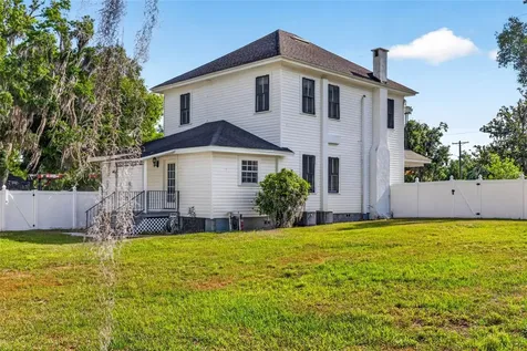 14107 17th Street Dade City FL 33525