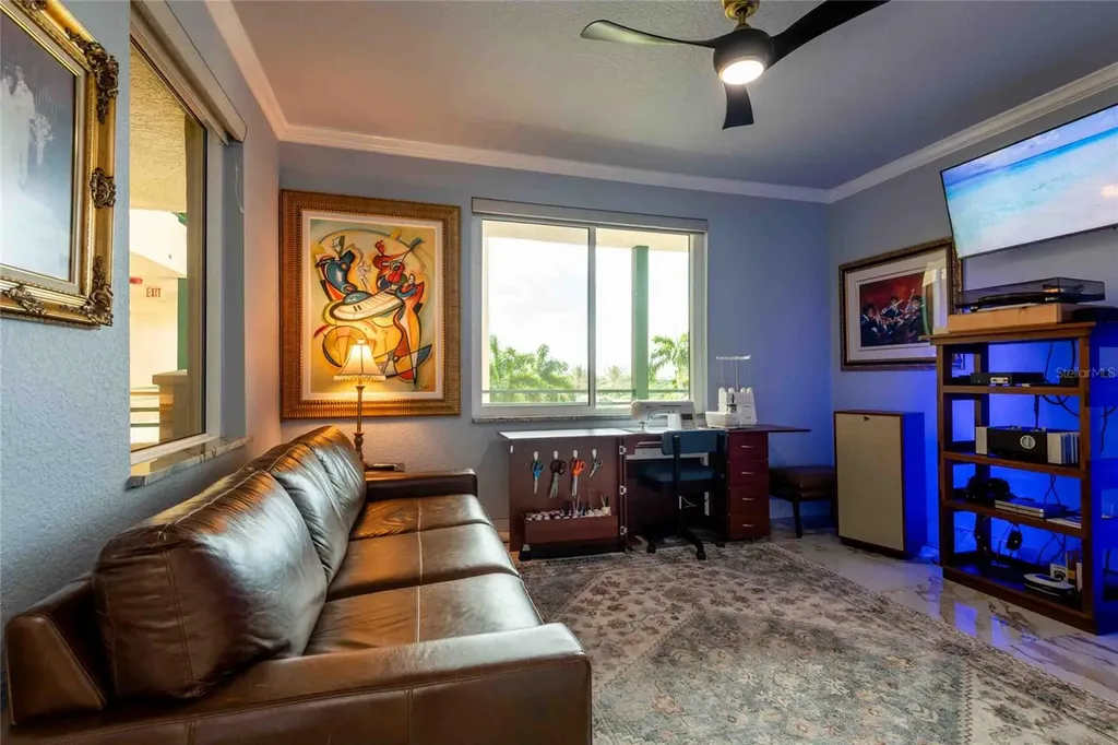 4737 Dolphin Cay Lane S St Petersburg FL 33711