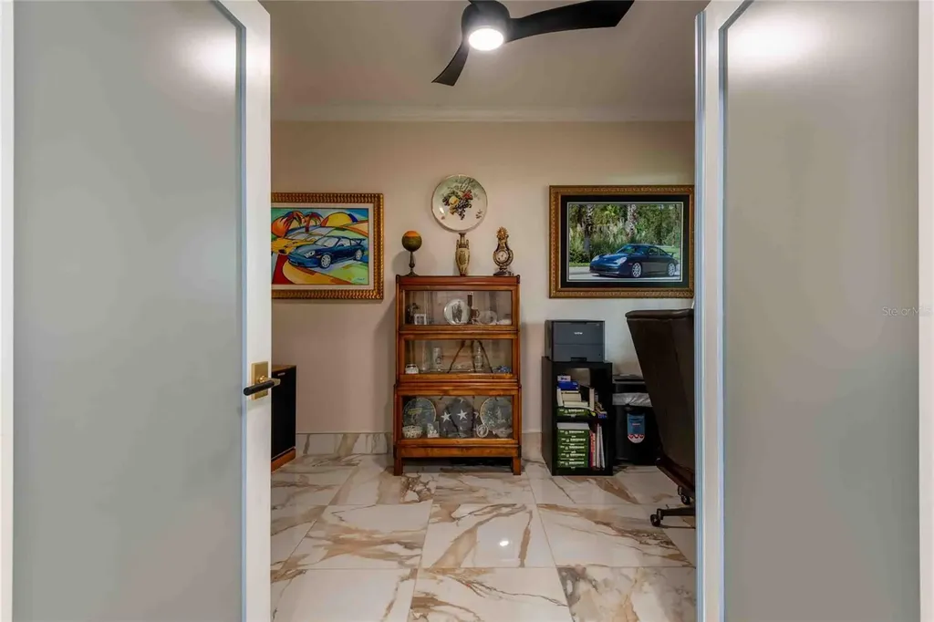 4737 Dolphin Cay Lane S St Petersburg FL 33711