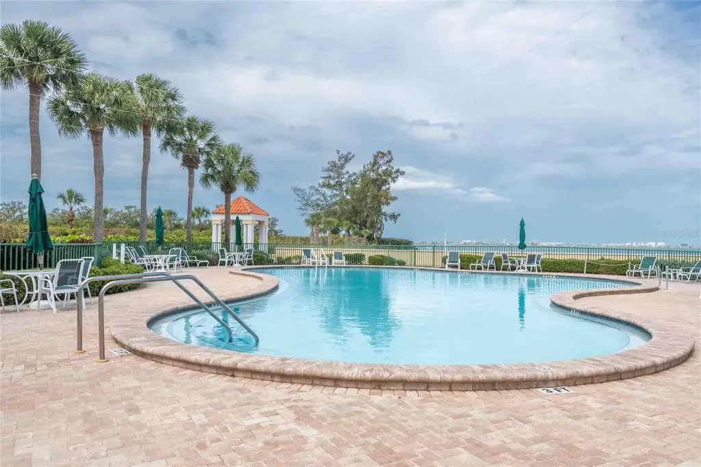 4737 Dolphin Cay Lane S St Petersburg FL 33711