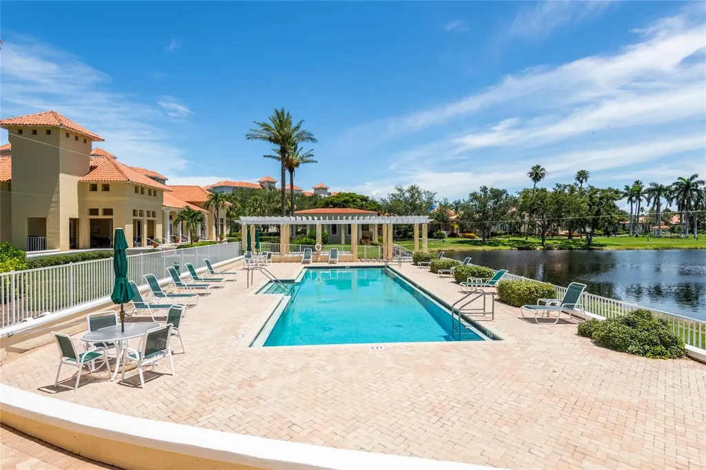 4737 Dolphin Cay Lane S St Petersburg FL 33711