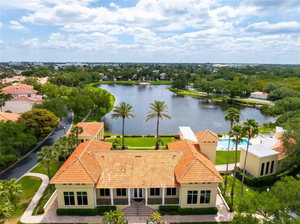 4737 Dolphin Cay Lane S St Petersburg FL 33711