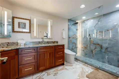 4737 Dolphin Cay Lane S St Petersburg FL 33711