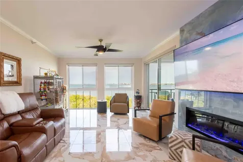 4737 Dolphin Cay Lane S St Petersburg FL 33711
