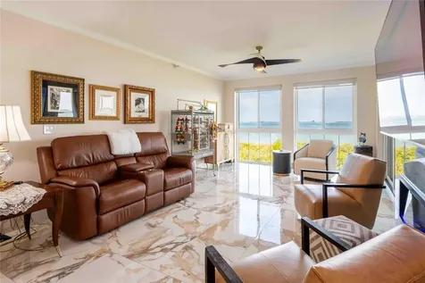 4737 Dolphin Cay Lane S St Petersburg FL 33711