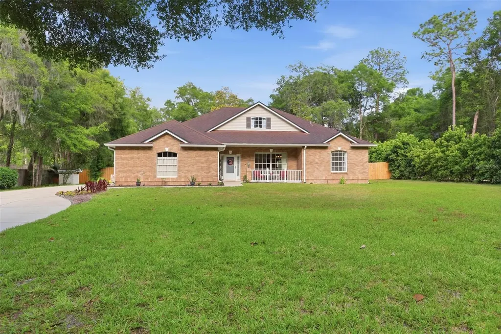 1661 Wondering Oak Lane Deland FL 32720