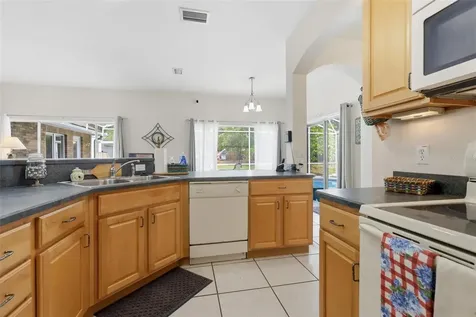 1661 Wondering Oak Lane Deland FL 32720
