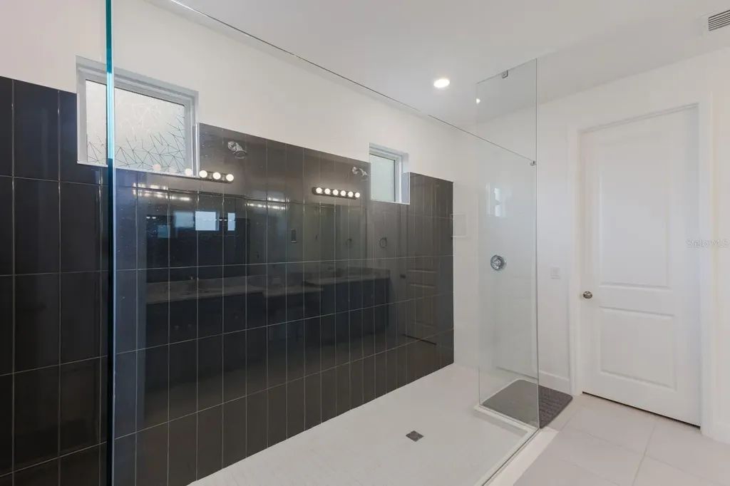 4528 Pond Brook Court Bradenton FL 34211