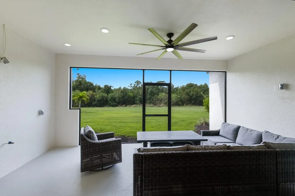 4528 Pond Brook Court Bradenton FL 34211