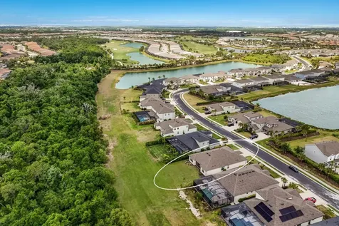 4528 Pond Brook Court Bradenton FL 34211