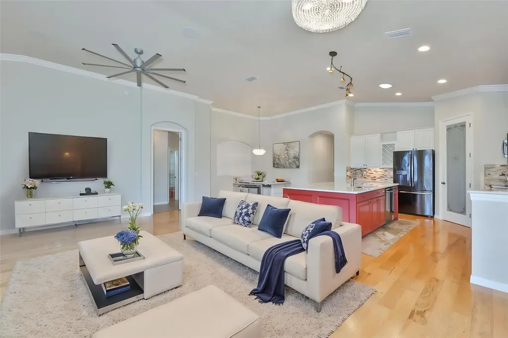 1368 Emerald Dunes Drive Sun City Center FL 33573
