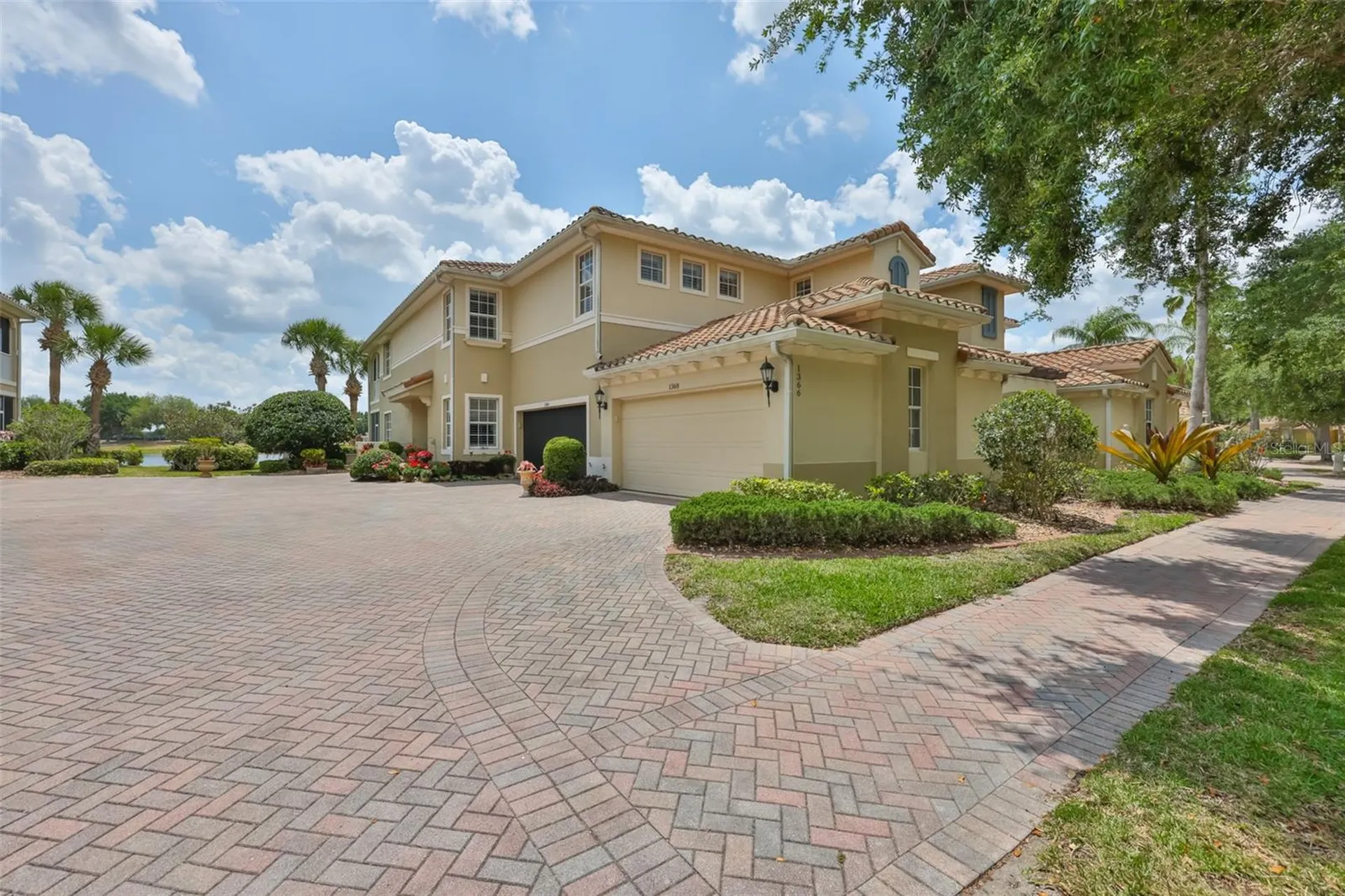1368 Emerald Dunes Drive Sun City Center FL 33573