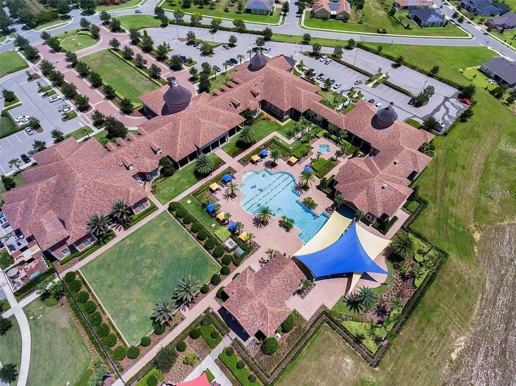 120 Crepe Myrtle Drive Groveland FL 34736