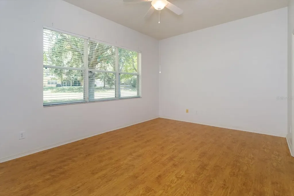 120 Crepe Myrtle Drive Groveland FL 34736