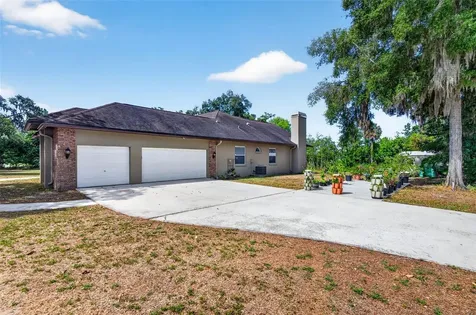 2603 Cathedral Oaks Place Plant City FL 33565