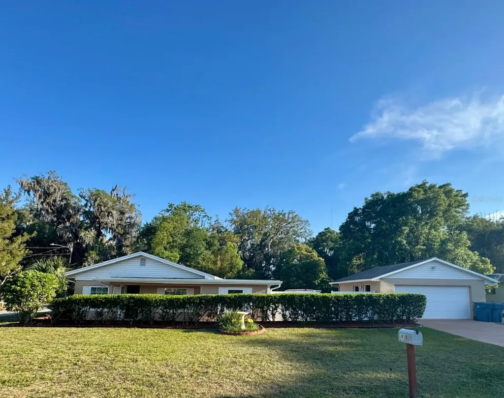 910 W French Avenue Orange City FL 32763