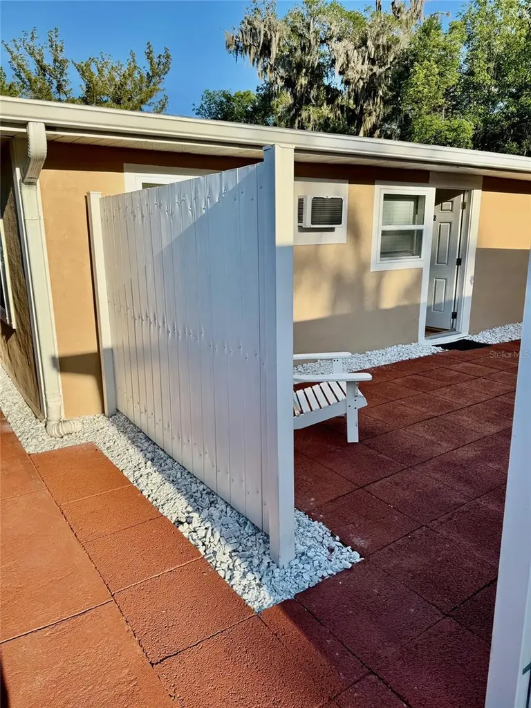 910 W French Avenue Orange City FL 32763