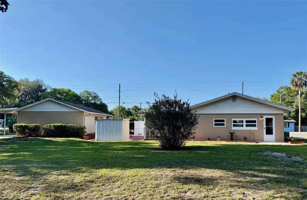 910 W French Avenue Orange City FL 32763