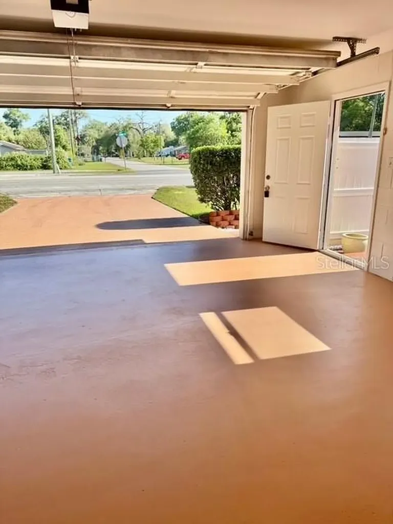 910 W French Avenue Orange City FL 32763