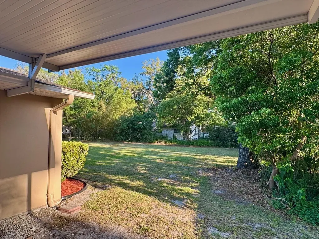 910 W French Avenue Orange City FL 32763